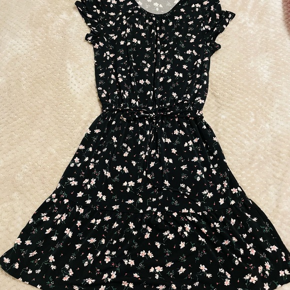 Dress - Picture 2 of 5